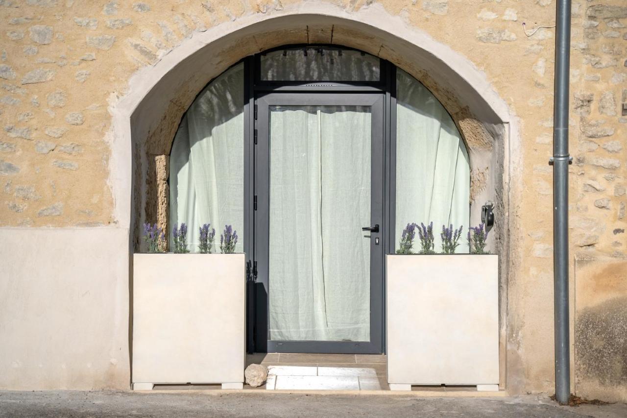 Love In Taulignan Exterior foto